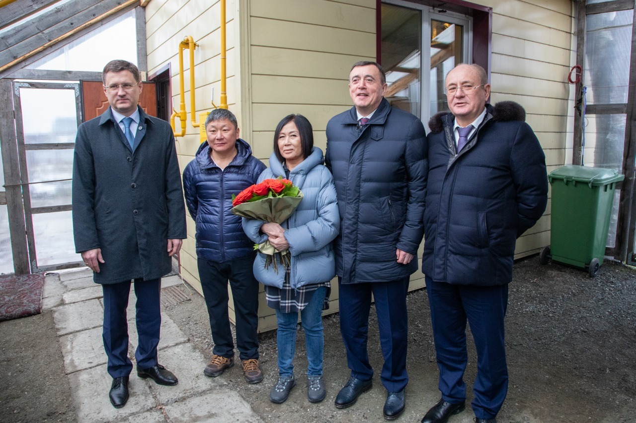 CitySakh.ru - Александр Новак высоко оценил работу сахалинских властей по  газификации региона