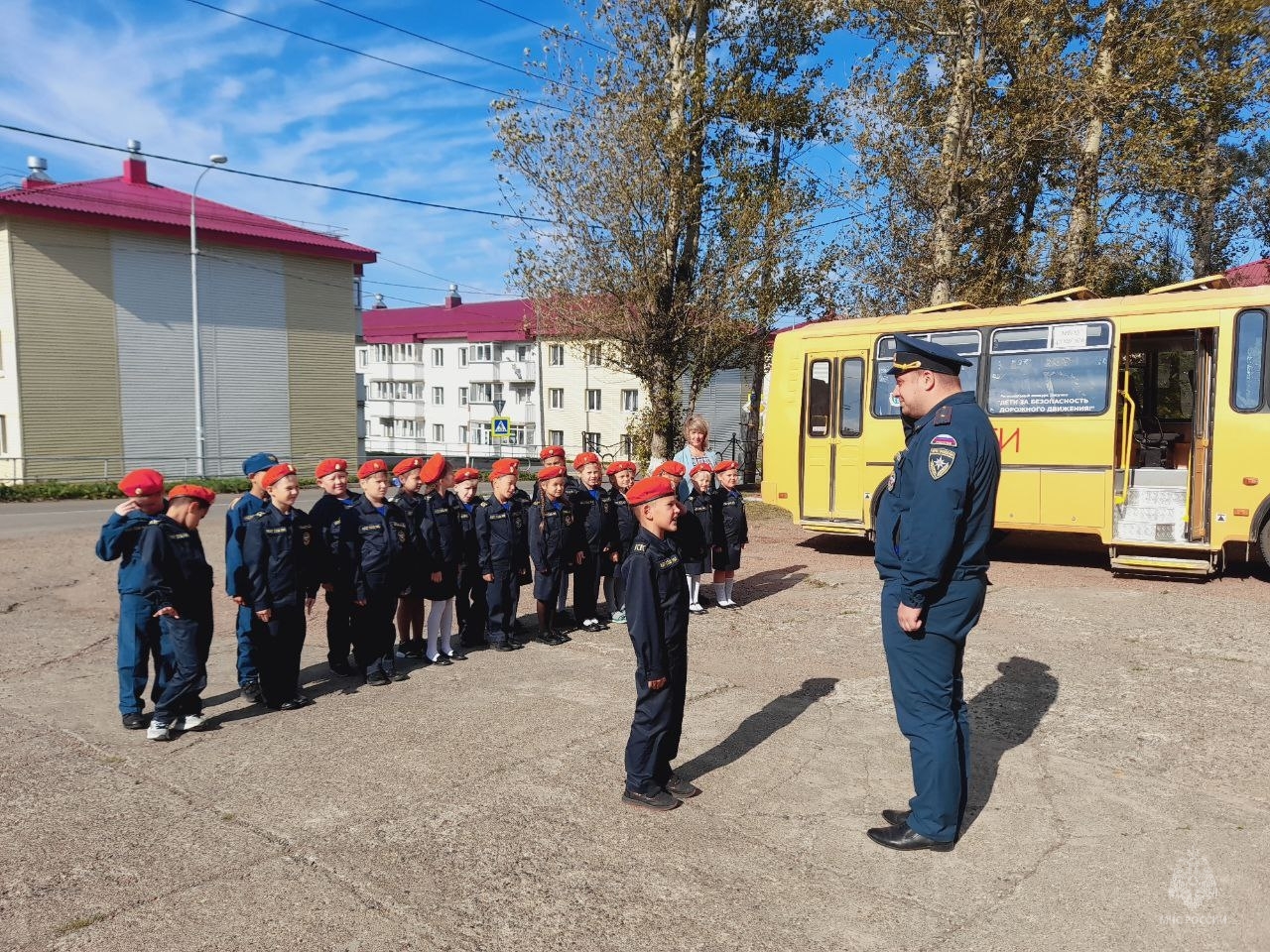 CitySakh.ru - Сахалинские кадеты познакомились с профессией пожарных