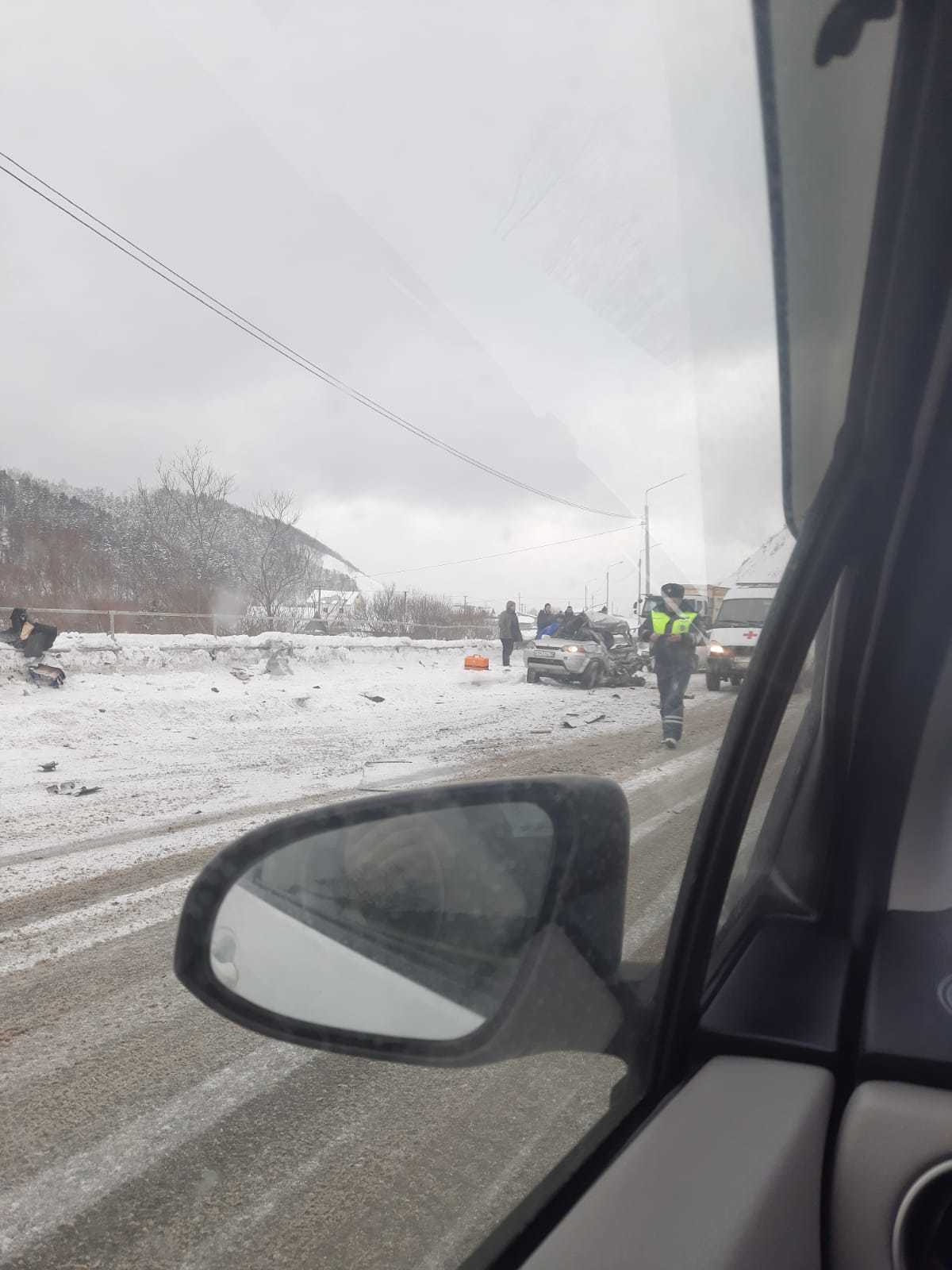 CitySakh.ru - Водитель и пассажирка скончались при страшном ДТП на въезде в  Невельск