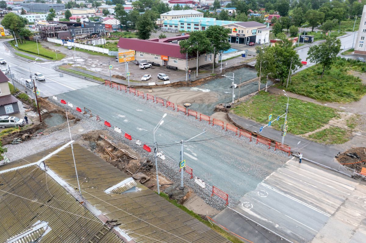 Перекресток южно сахалинск. Благоустройство перекрестка. Украинские дороги.