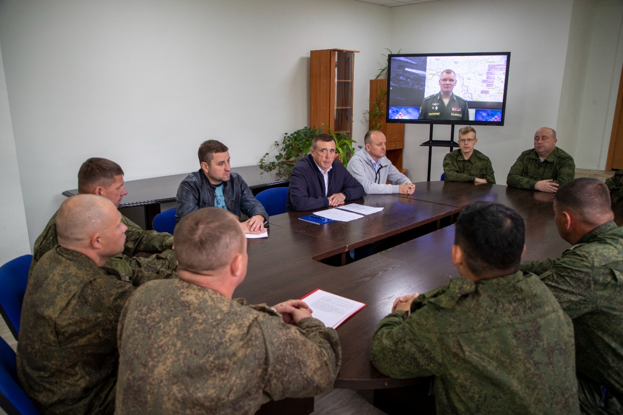 совещание у командира танкового полка