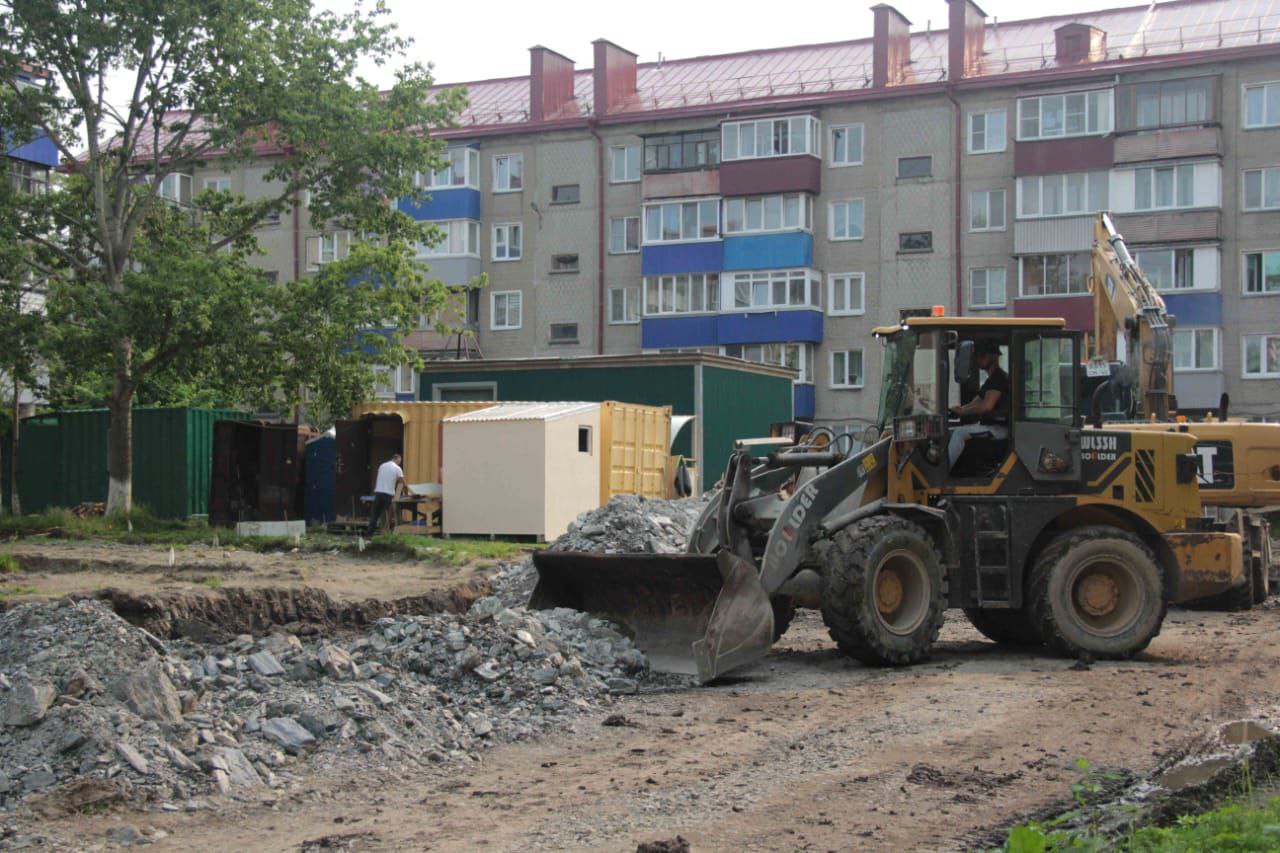 CitySakh.ru - Строительство нового живописного пространства развернулось в  Южно-Сахалинске