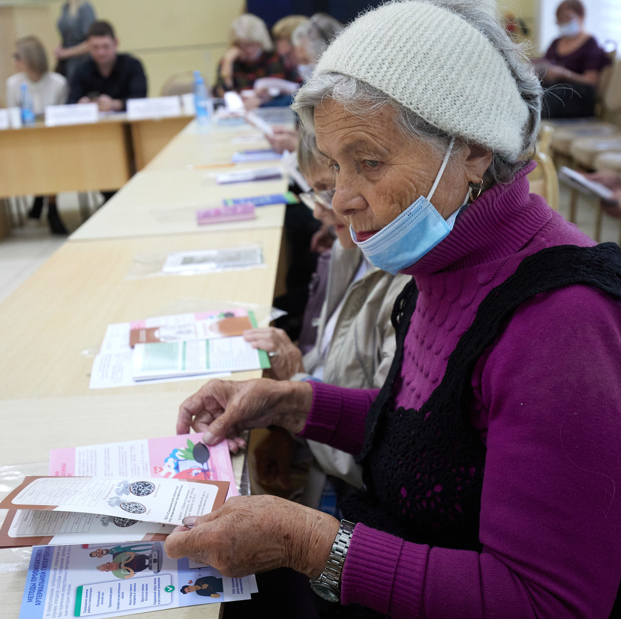 CitySakh.ru - В Южно-Сахалинске обсудили тему активного долголетия со  старшим поколением