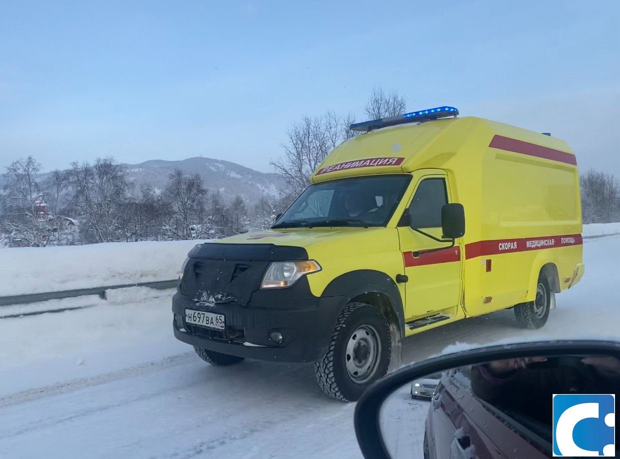 CitySakh.ru - Холмская трасса заблокирована по причине серьезного ДТП